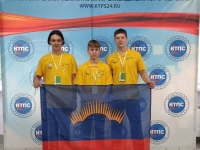 Команда детского технопарка из Мурманска стала серебряным призёром чемпионата по профессиональному мастерству «Профессионалы» 