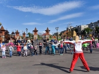 В Мурманске после карантина открылся детский городок «Сказка»
